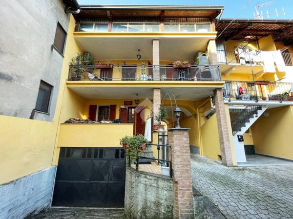 casa semindipendente in vendita a Banchette