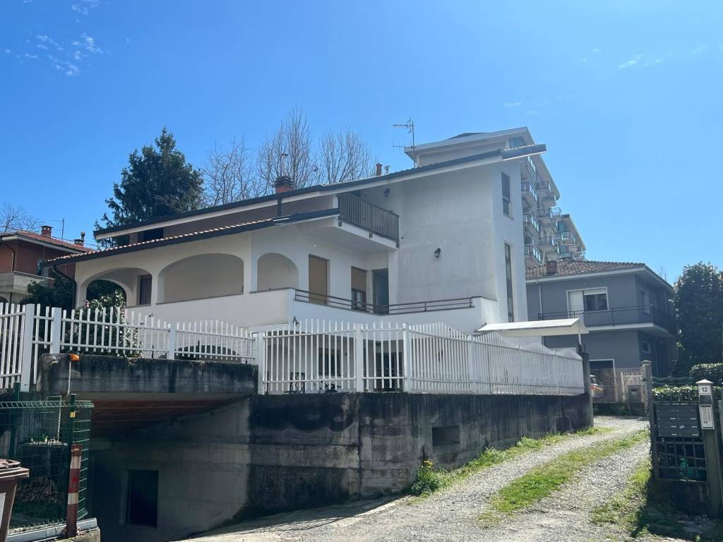 casa indipendente in vendita a Banchette