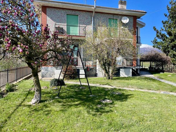 casa indipendente in vendita a Banchette