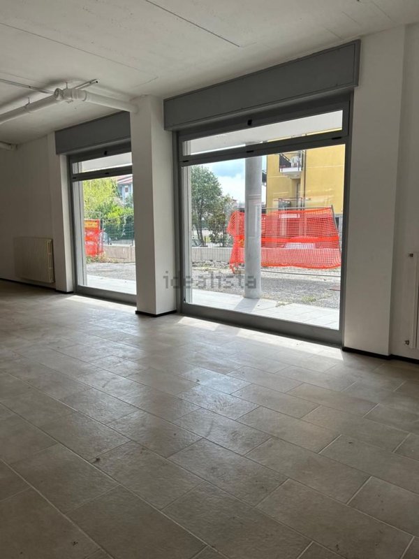 ufficio in vendita a Banchette