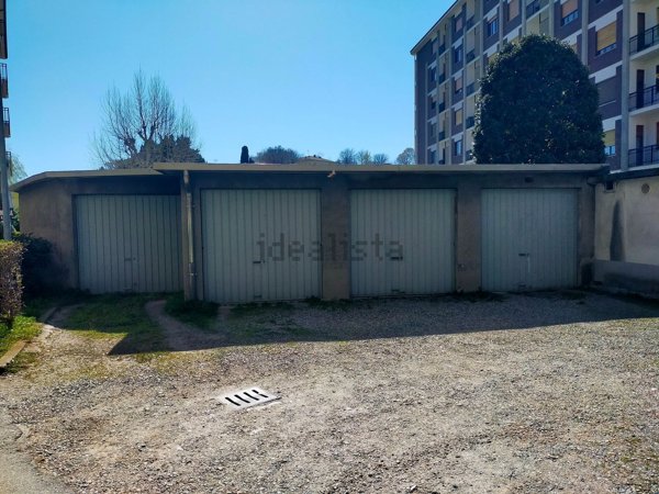 box auto in vendita a Banchette