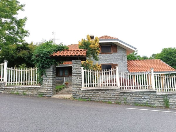 casa indipendente in vendita a Barbania in zona Colli