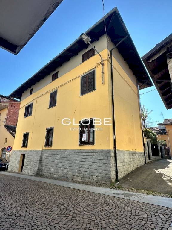 casa indipendente in vendita a Barbania