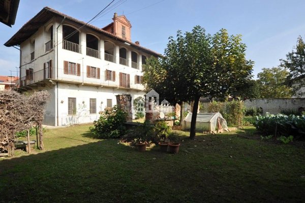casa indipendente in vendita a Barbania