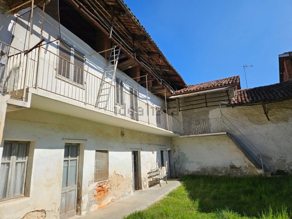 casa semindipendente in vendita a Barbania