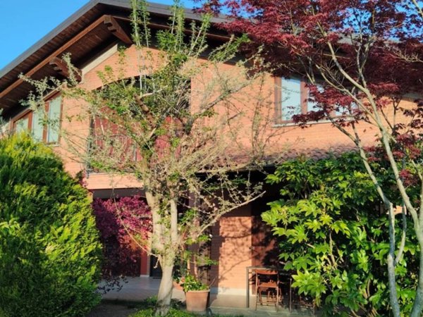 casa indipendente in vendita a Barbania