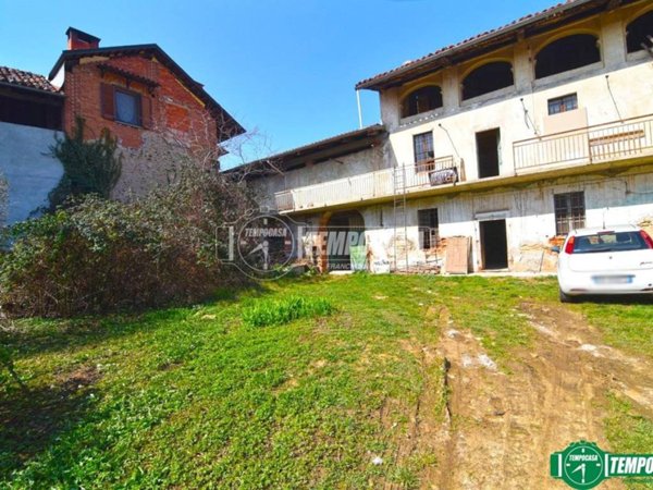 casa indipendente in vendita a Barbania