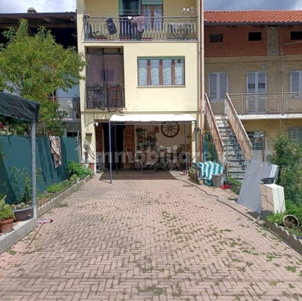 casa indipendente in vendita a Barbania