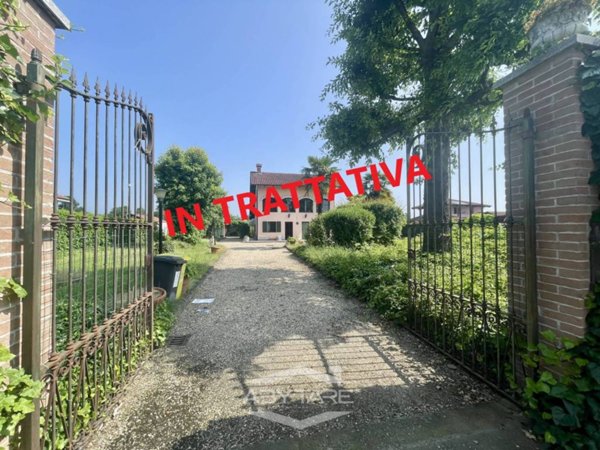 casa indipendente in vendita a Barbania in zona Colli