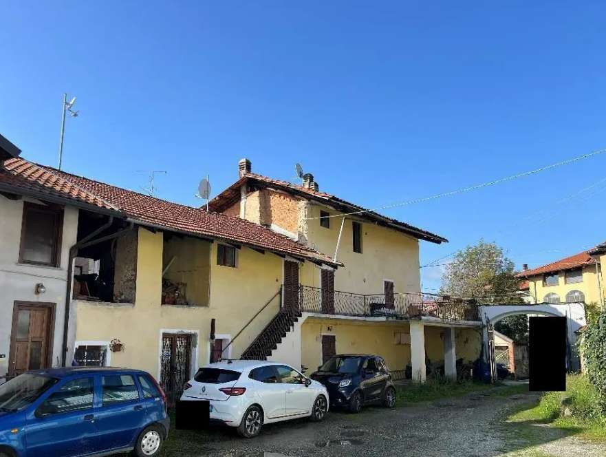 intera palazzina in vendita a Barbania