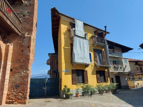 casa indipendente in vendita a Barbania