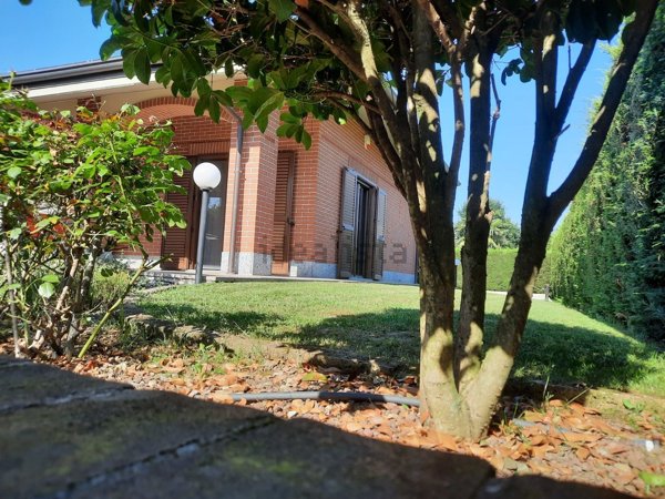 casa indipendente in vendita a Barbania
