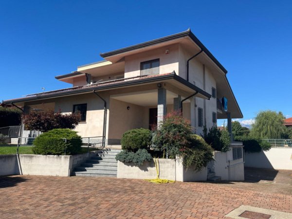 casa indipendente in vendita a Barbania