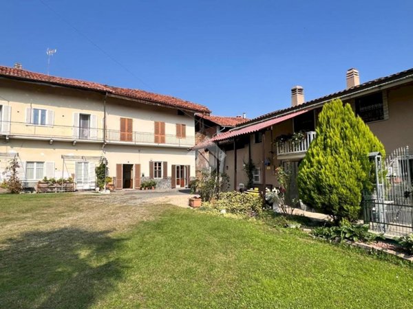 casa semindipendente in vendita a Barbania