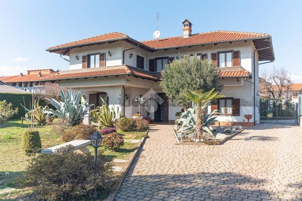 casa indipendente in vendita a Barbania