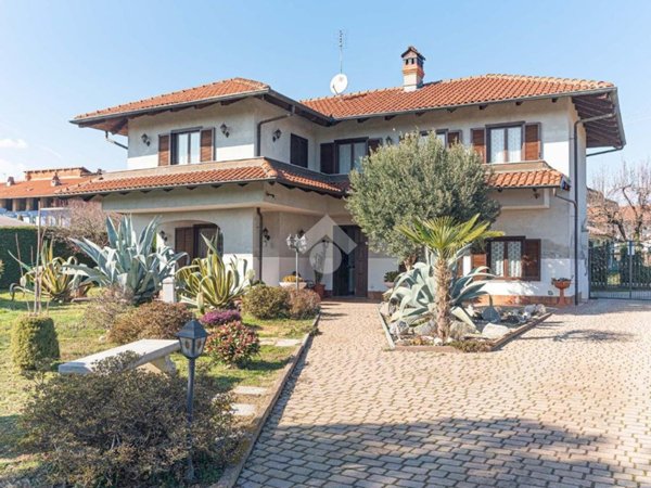 casa indipendente in vendita a Barbania in zona Vignali