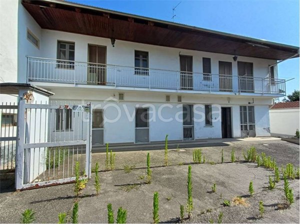 casa indipendente in vendita a Barbania