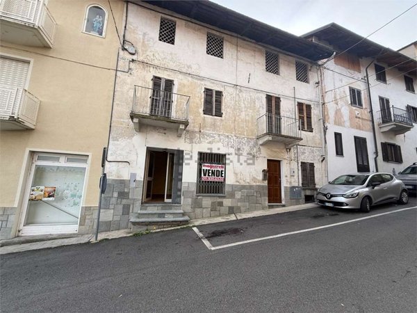 casa indipendente in vendita a Barbania