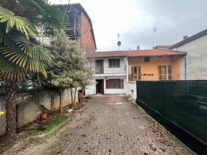 casa indipendente in vendita a Barbania in zona Colli