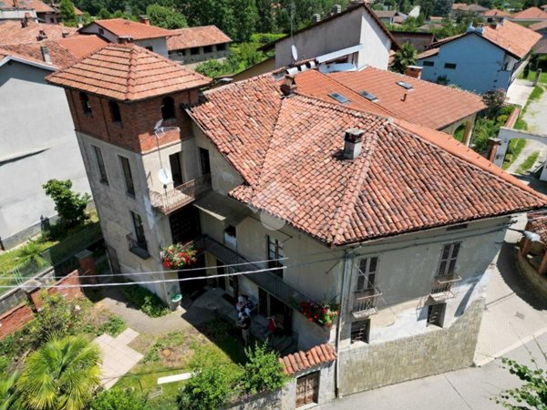 casa indipendente in vendita a Barbania