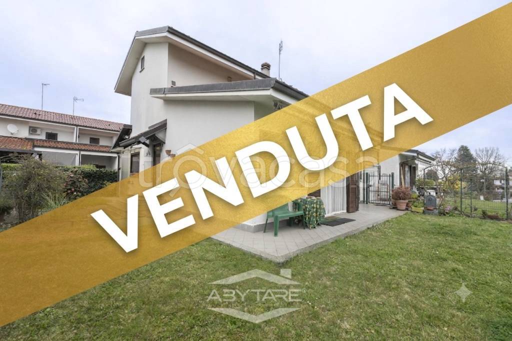 casa indipendente in vendita a Barbania in zona Zaccaria