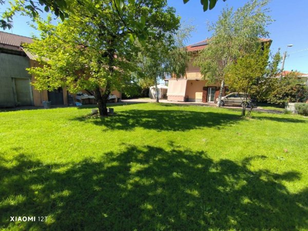 casa indipendente in vendita a Barbania