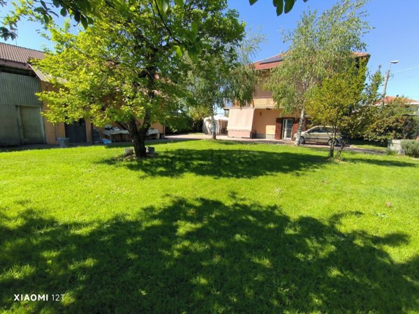 casa indipendente in vendita a Barbania