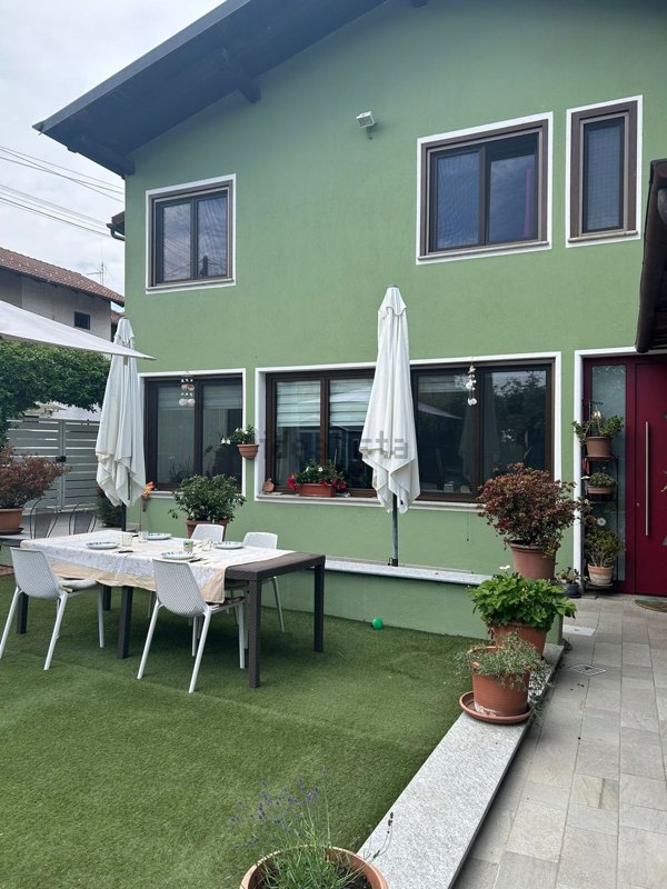casa indipendente in vendita a Barbania