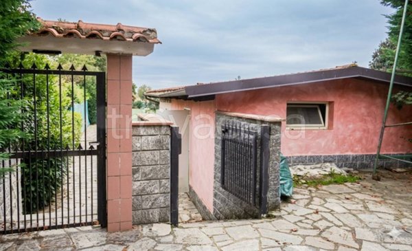 appartamento in vendita a Barbania in zona Gianotti