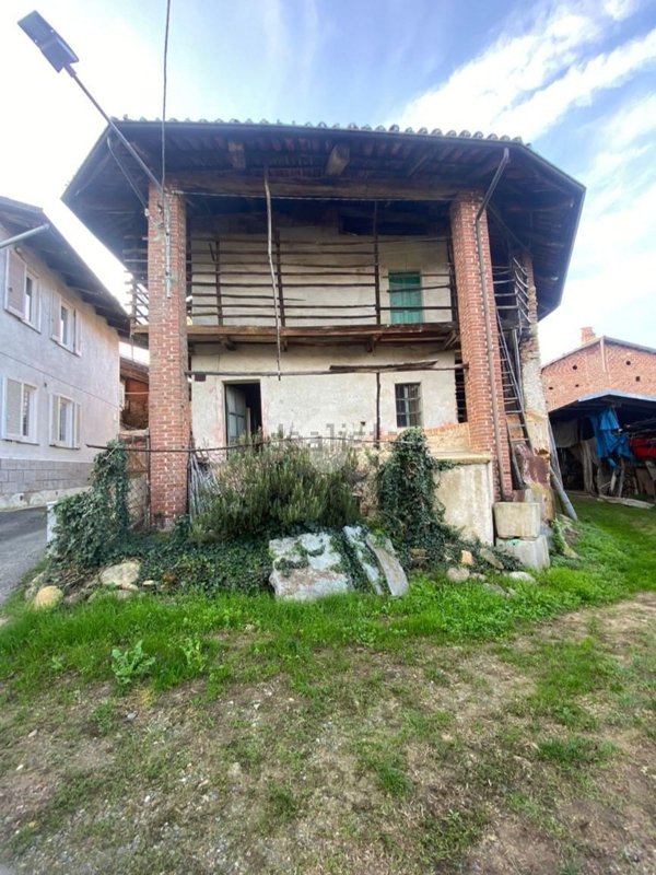 casale in vendita a Barbania in zona Boschi