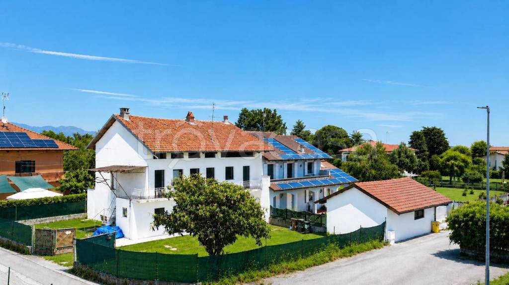 casa indipendente in vendita a Barbania