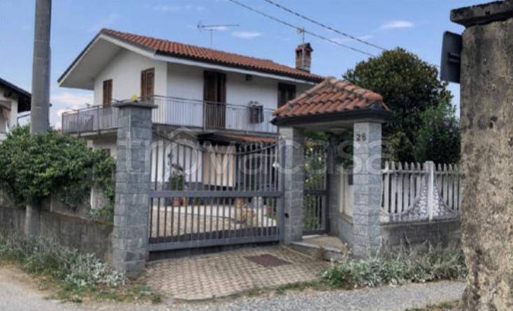 casa indipendente in vendita a Barbania in zona Perrero