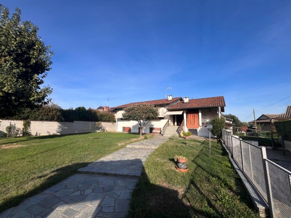 casa indipendente in vendita a Barbania in zona Colli