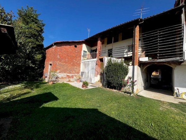 casa semindipendente in vendita a Barbania in zona Colli