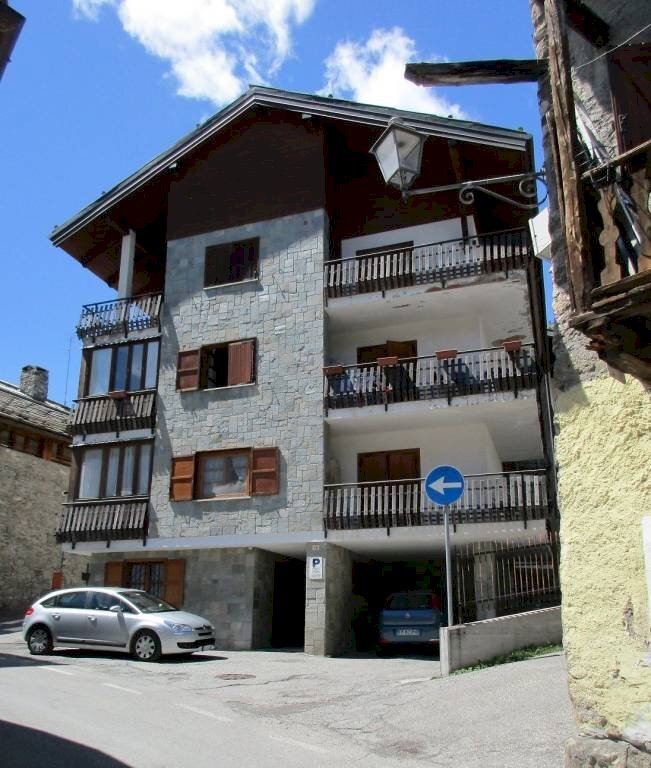 appartamento in vendita a Bardonecchia in zona Les Arnauds