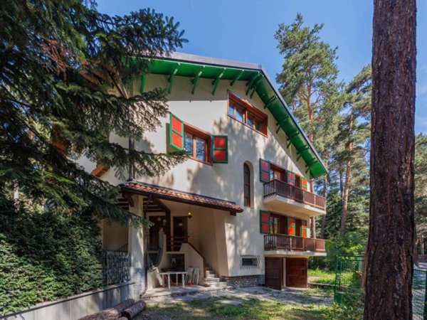 casa indipendente in vendita a Bardonecchia