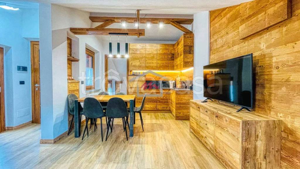 appartamento in vendita a Bardonecchia in zona Melezet
