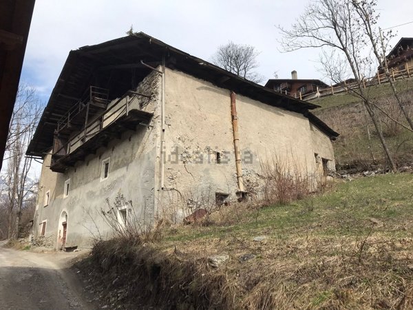 casa indipendente in vendita a Bardonecchia