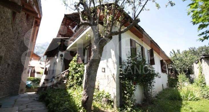 casa indipendente in vendita a Bardonecchia