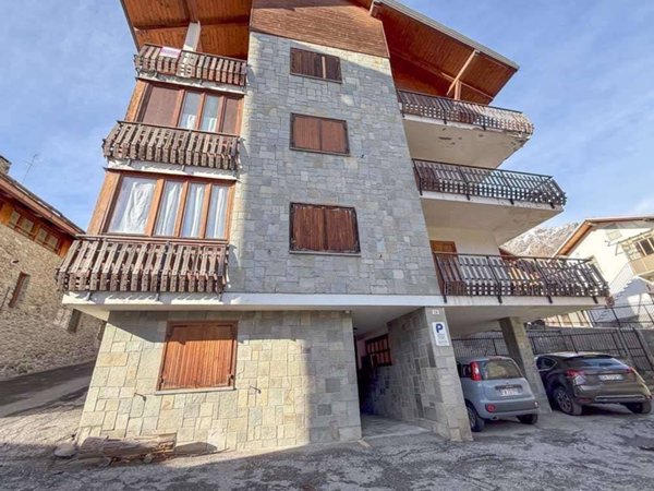 appartamento in vendita a Bardonecchia in zona Les Arnauds
