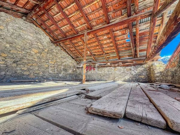 rudere in vendita a Bardonecchia in zona Melezet