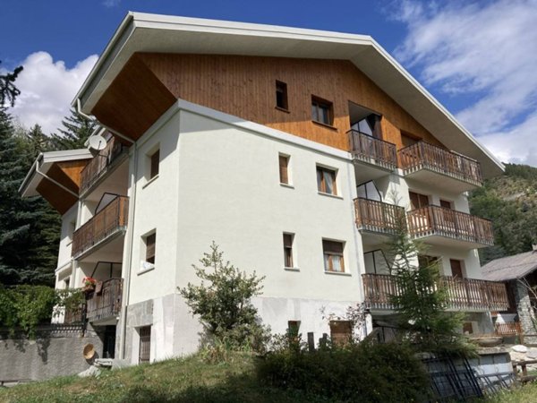 appartamento in vendita a Bardonecchia in zona Melezet