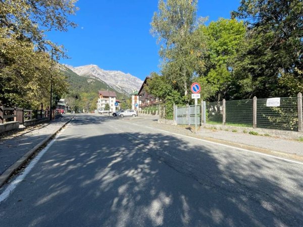 casa indipendente in vendita a Bardonecchia