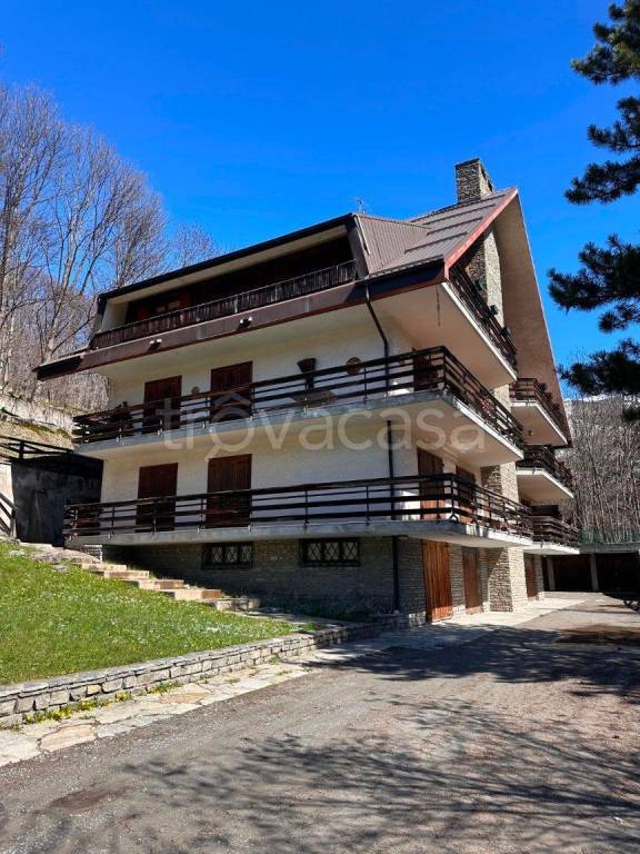 appartamento in vendita a Bardonecchia in zona Melezet