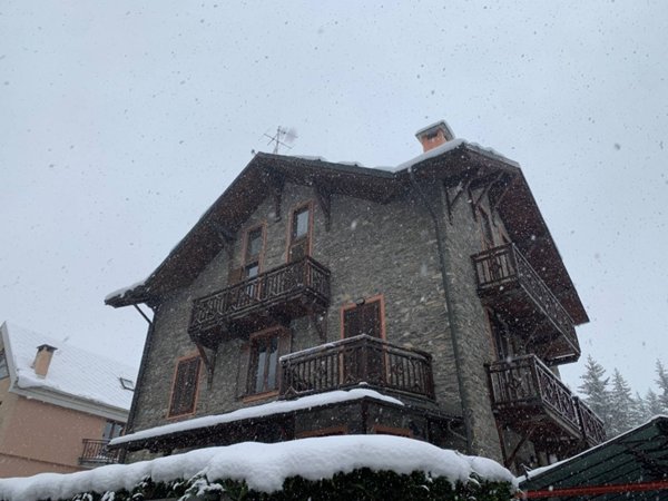 appartamento in vendita a Bardonecchia in zona Millaures
