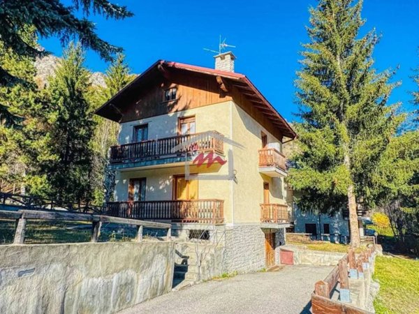 appartamento in vendita a Bardonecchia in zona Les Arnauds
