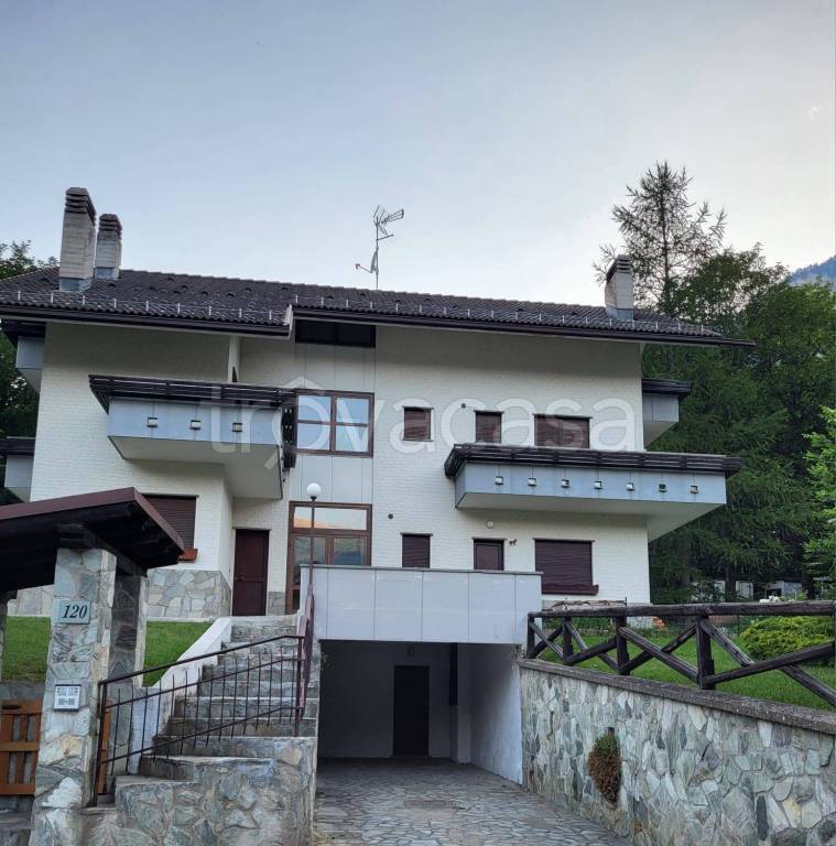 appartamento in vendita a Bardonecchia in zona Melezet