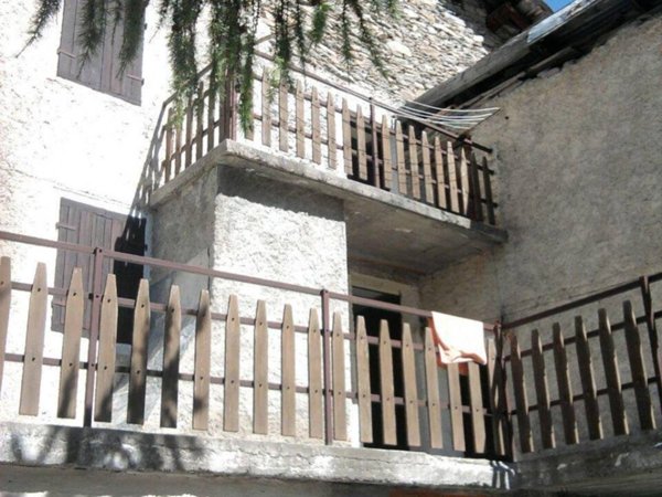 appartamento in vendita a Bardonecchia in zona Rochemolles