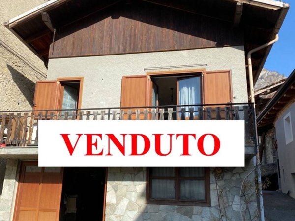 casa indipendente in vendita a Bardonecchia in zona Melezet