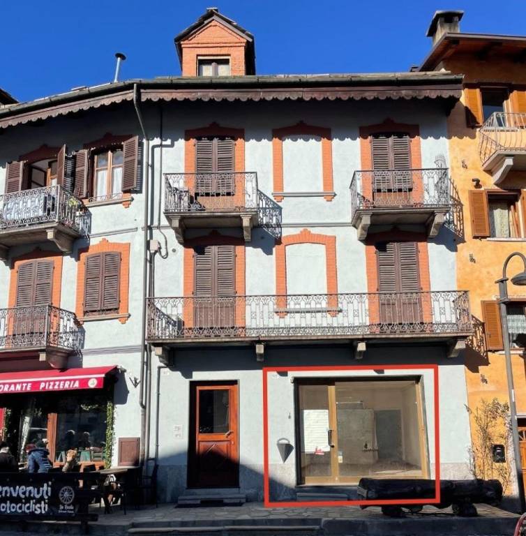 negozio in vendita a Bardonecchia